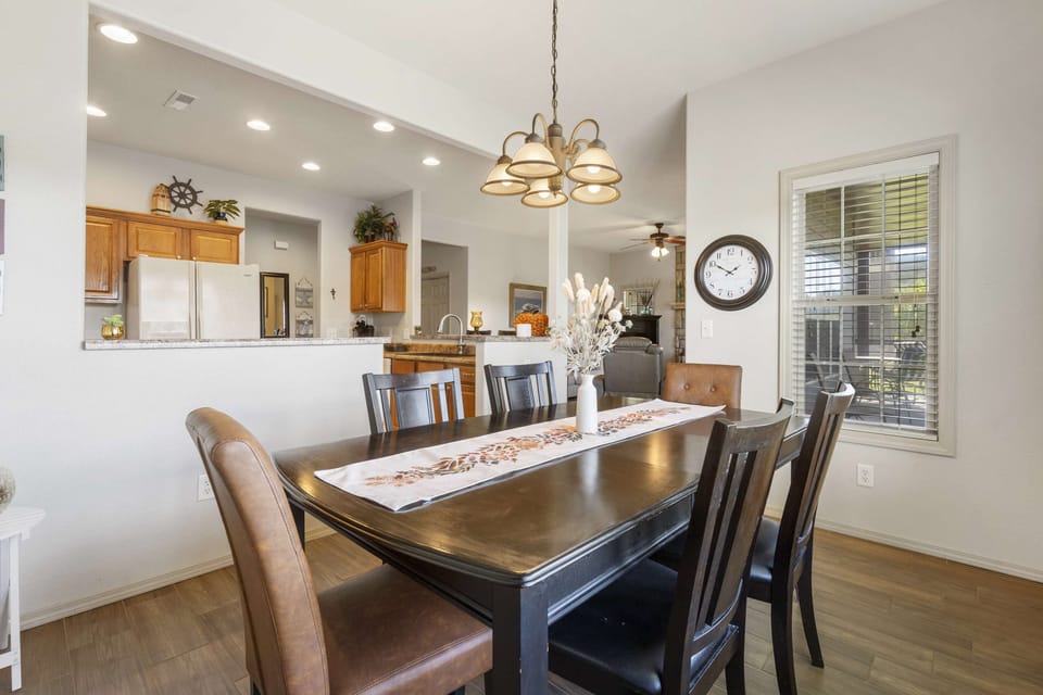 Dining table with seating for 6