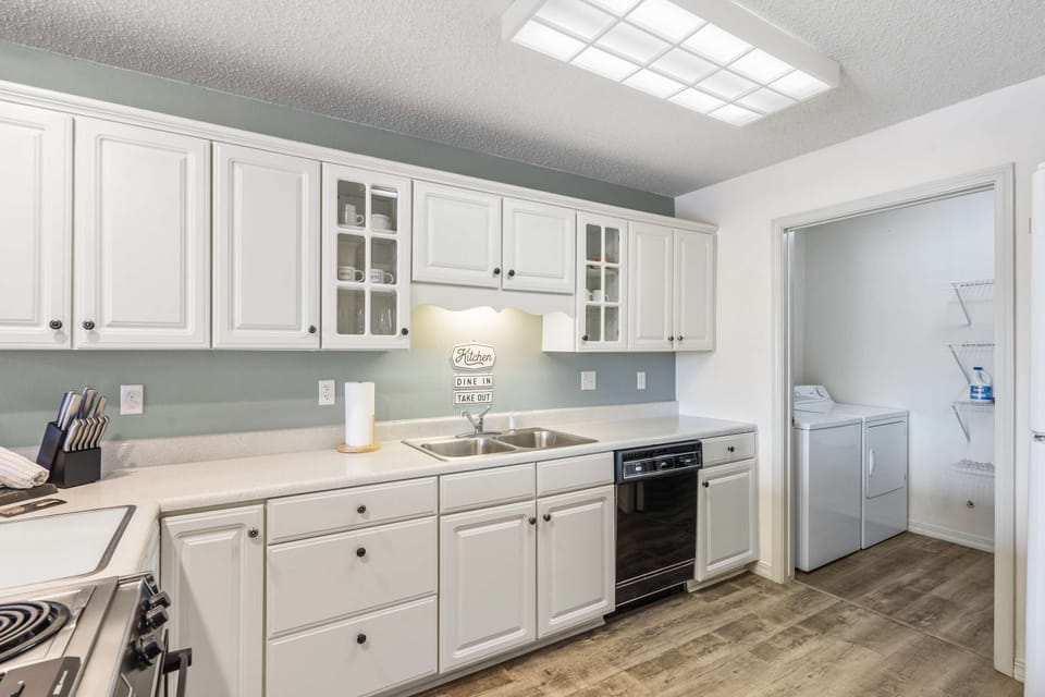 Fully equipped kitchen