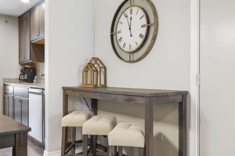 Counter seating