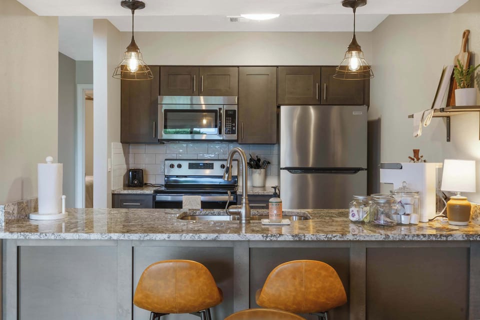 Additional counter seating