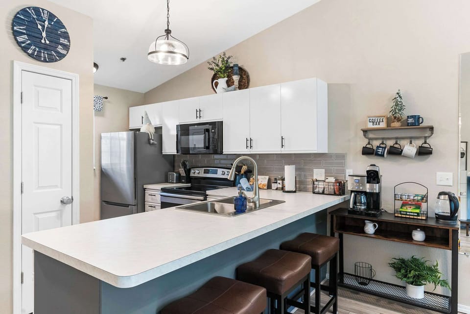 Kitchen bar counter with seating for 3