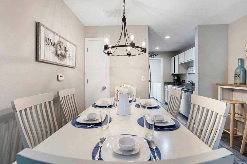 Dining table for 6 (Unit #4)