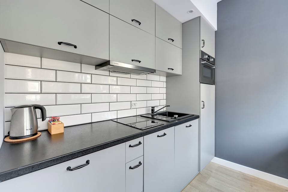 Classic Apartment | Private kitchen | Electric kettle