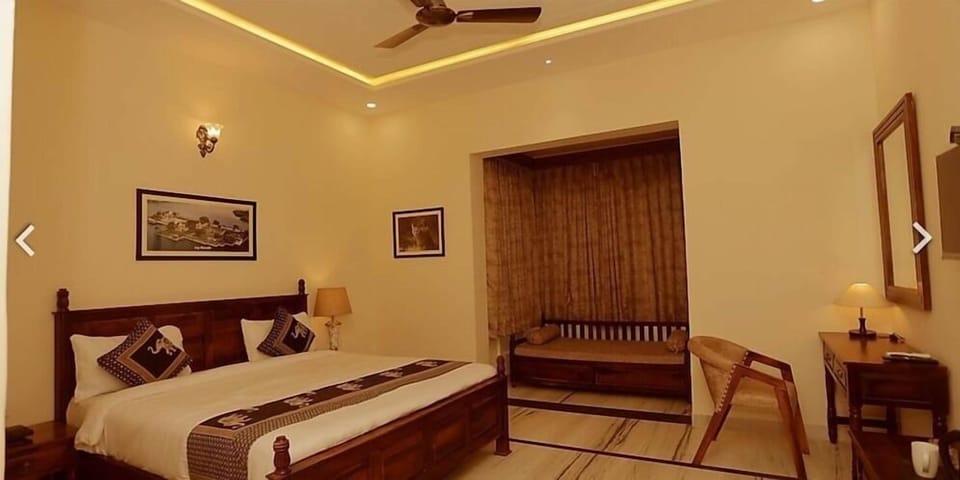 Classic Room, Hill View | Desk, laptop workspace, iron/ironing board (on request), WiFi (free)