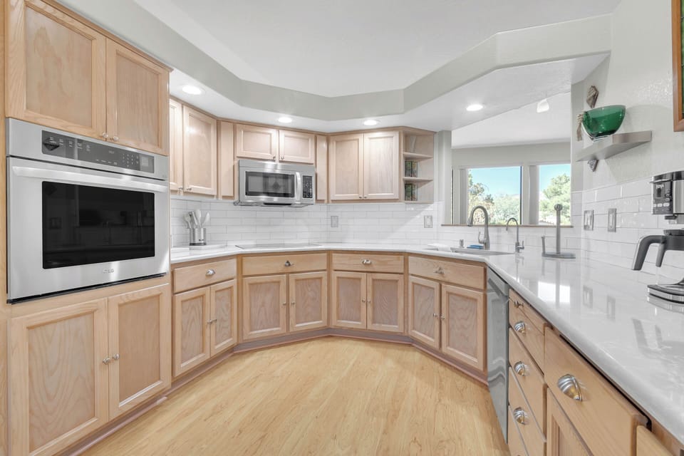 Spacious Kitchen Area