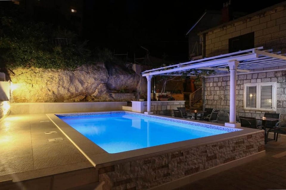 Holiday Home Swimming Pool