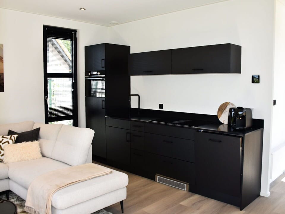Cabinetry, Furniture, Building, Property, Comfort, Houseplant, Wood, Countertop, Flooring, Interior Design