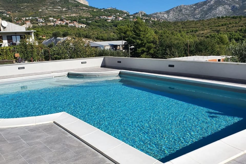 Holiday Home Swimming Pool