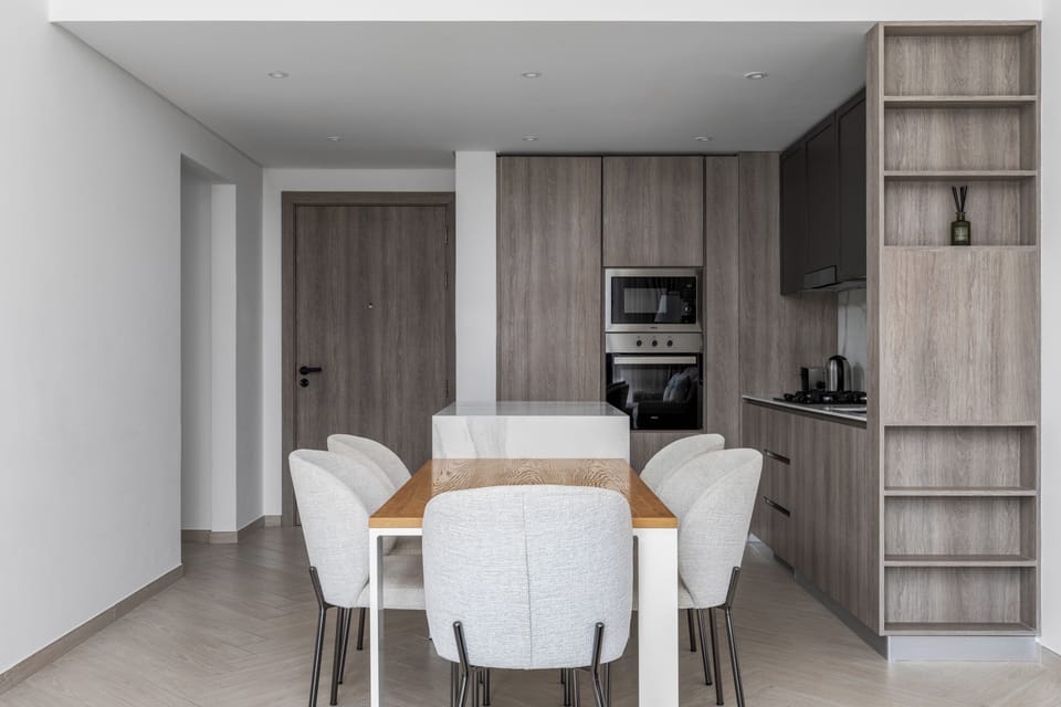Deluxe Apartment, Balcony | Dining room