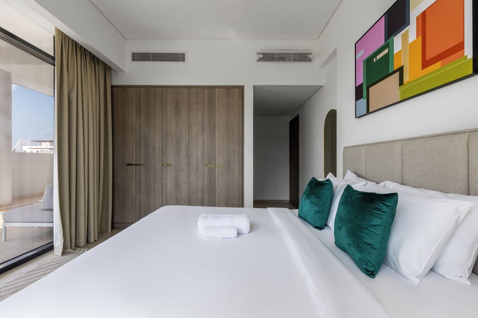 Deluxe Apartment, Balcony | 2 bedrooms, desk, iron/ironing board, free WiFi