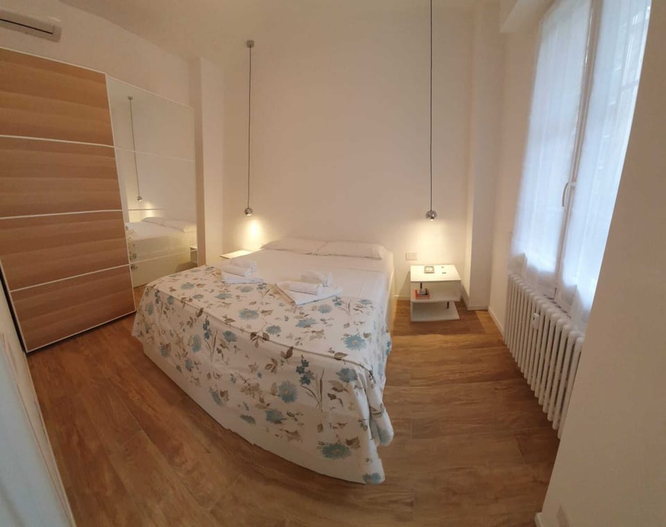Bedroom (2)