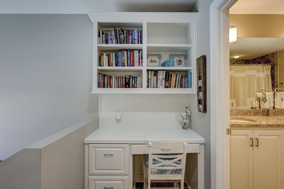 2nd Floor Work Station