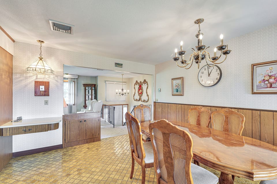 House (3 Bedrooms) | Interior