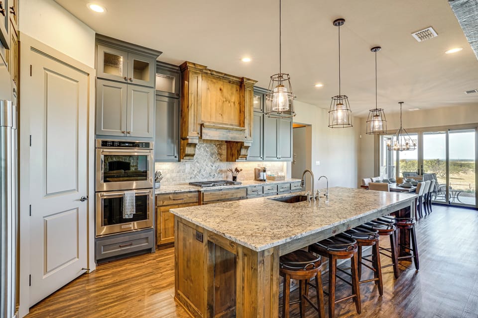 Kitchen | 1st Floor