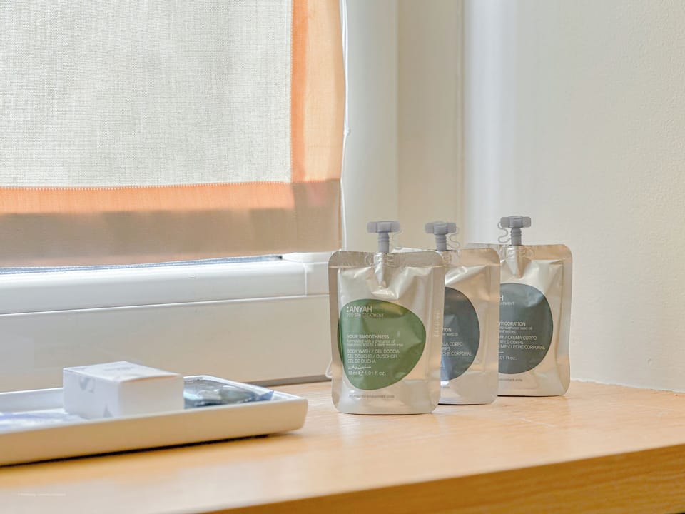 Bathroom amenities