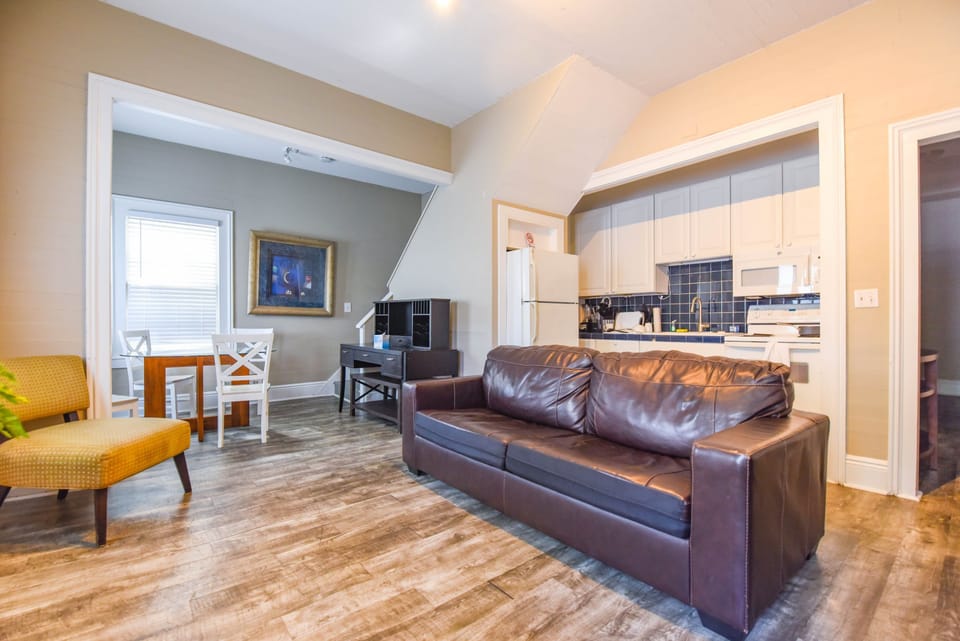 House | 2 bedrooms, desk, high-speed internet