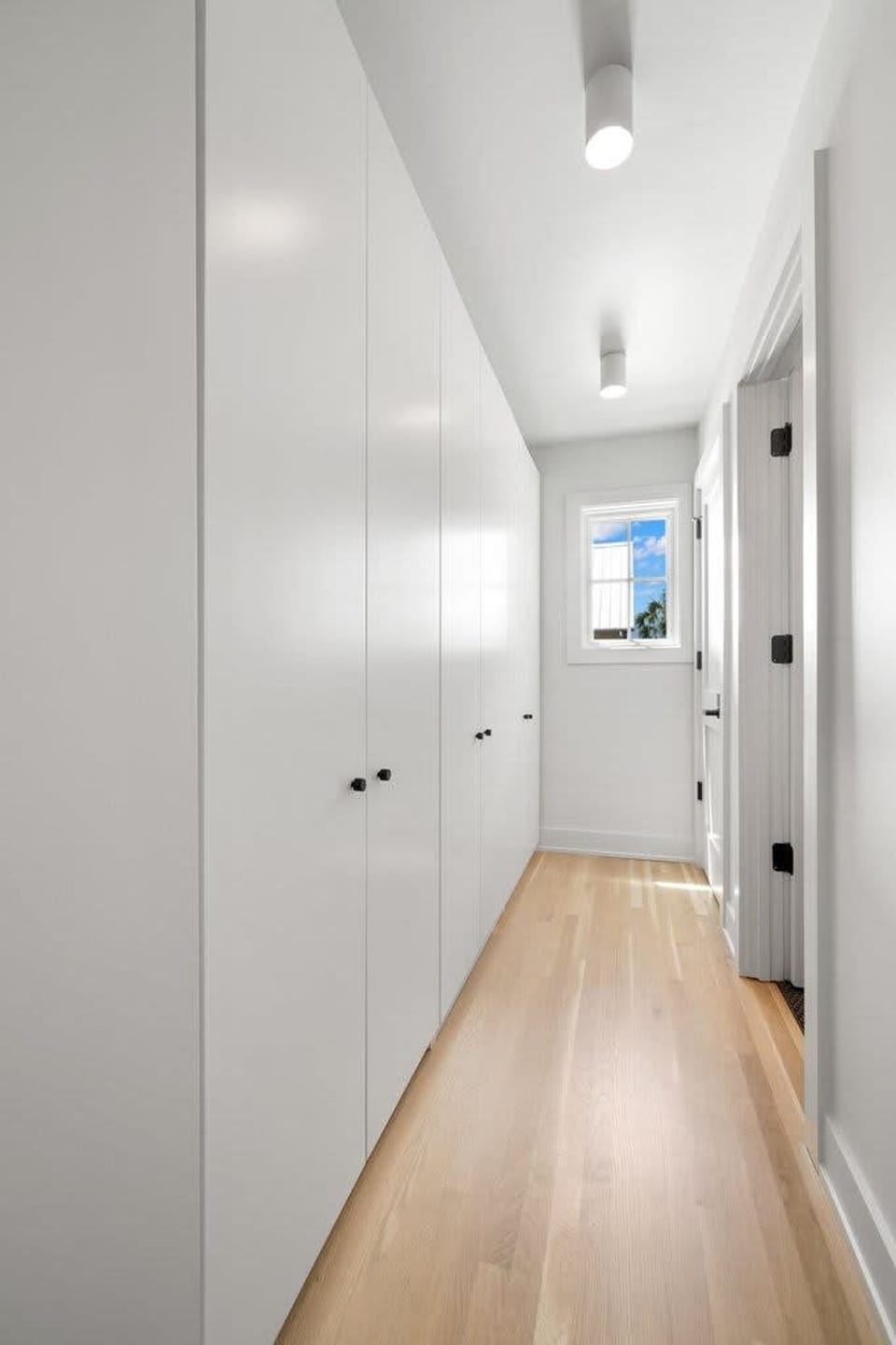 House | 6 bedrooms, desk, Internet