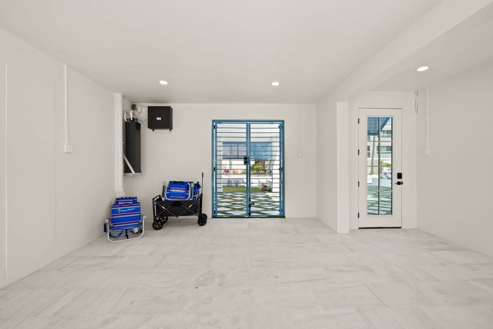 House, Accessible | 24 bedrooms, Internet
