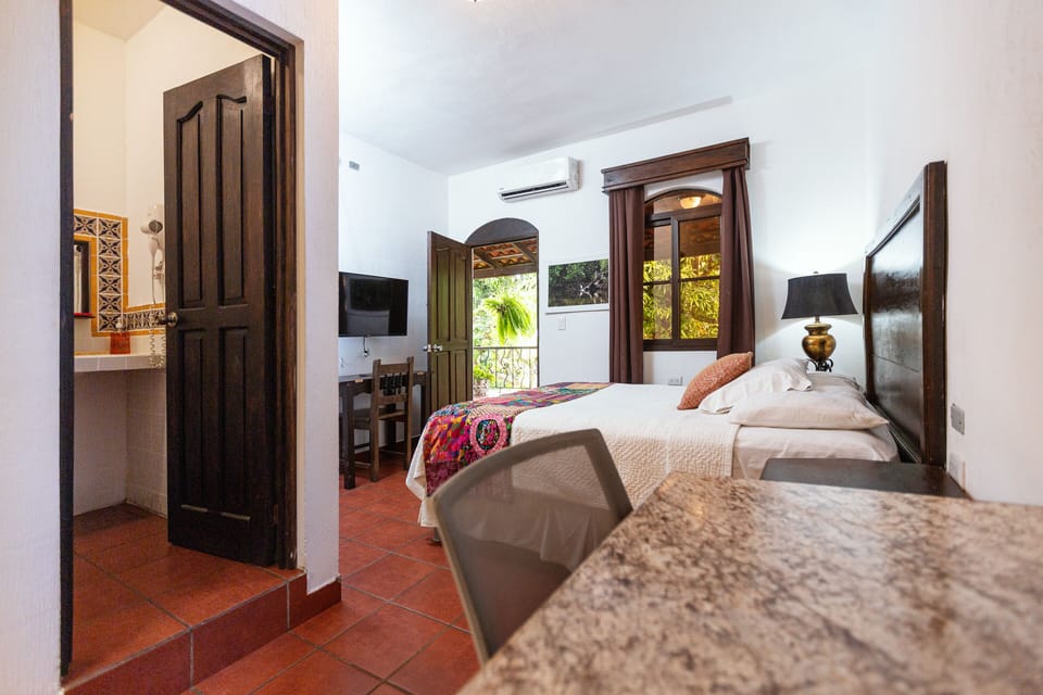 Basic Single Room, Garden View