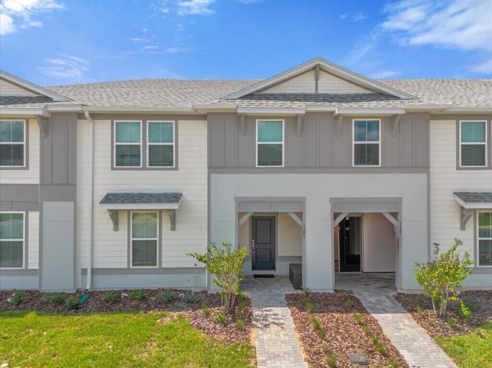 1281 Blue Island Drive (37).jpg