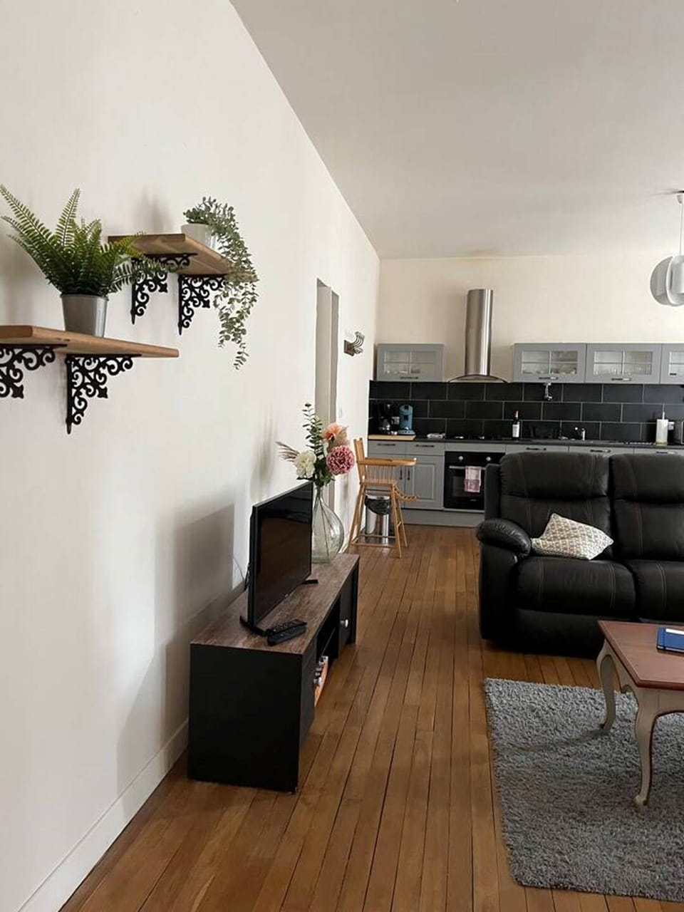 salon-spacieux-et-convivial