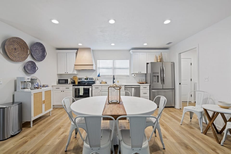 In kitchen dining