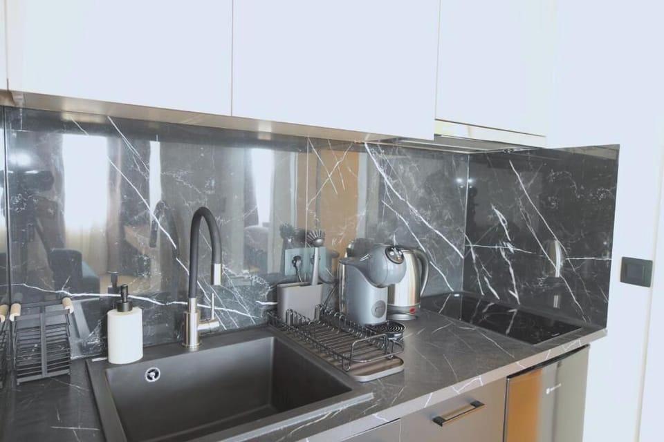 Room's Kitchenette
