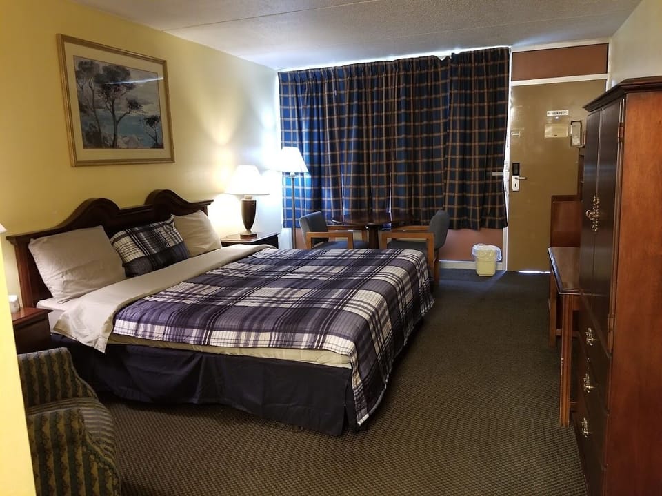 Standard Single Room | Free WiFi