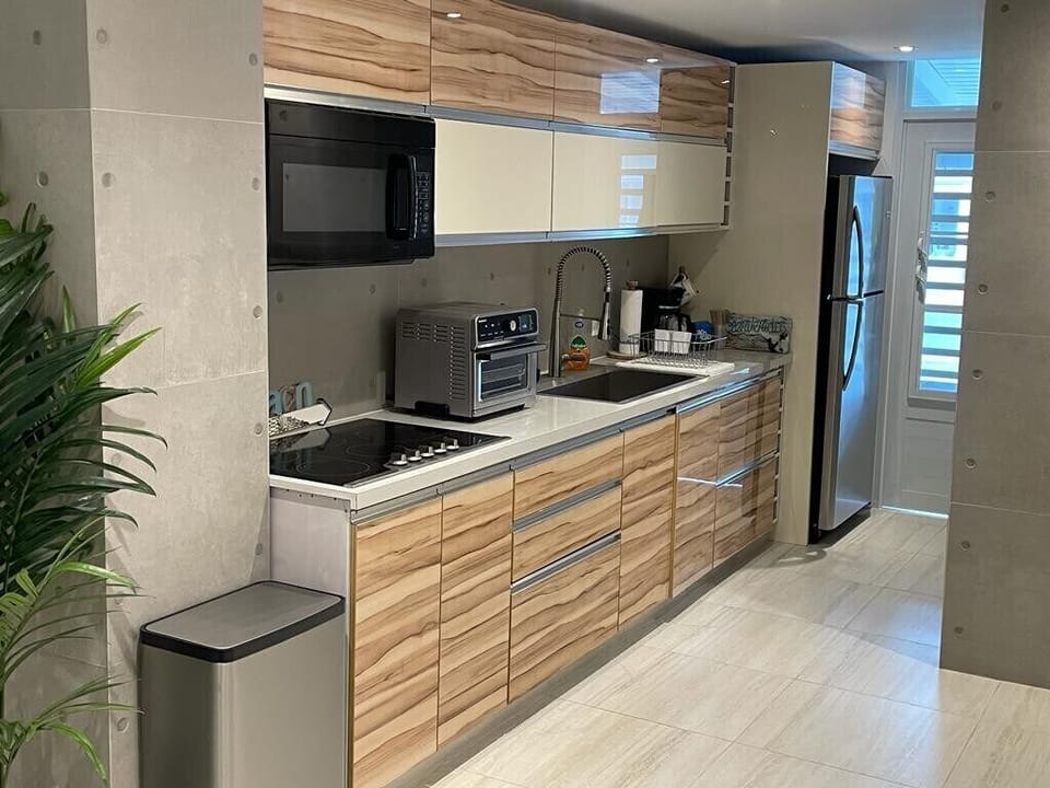 Coastal Contemporary Cabinetry Finishing
