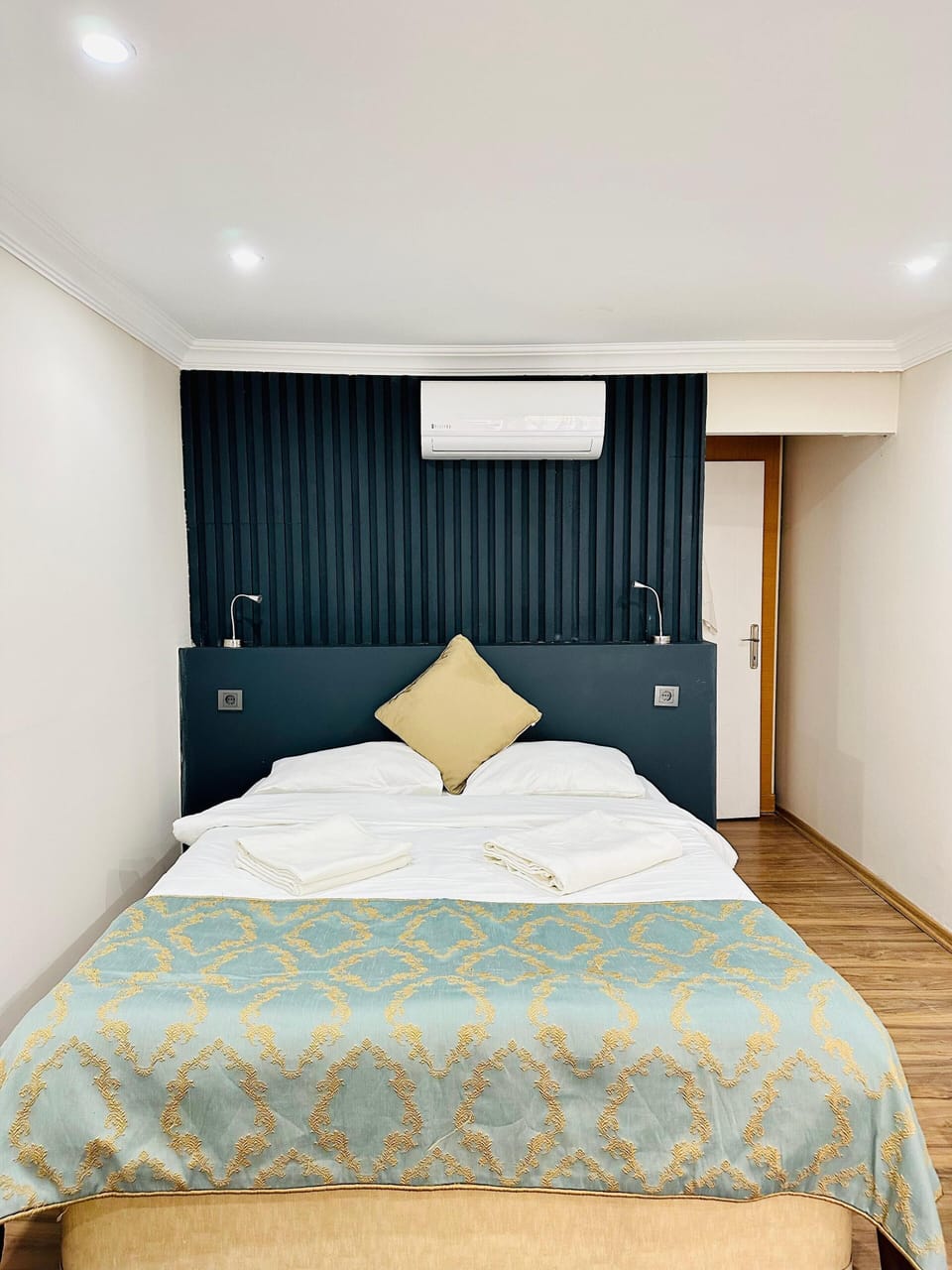 Standard Room, Balcony, Garden View | Desk, laptop workspace, free WiFi
