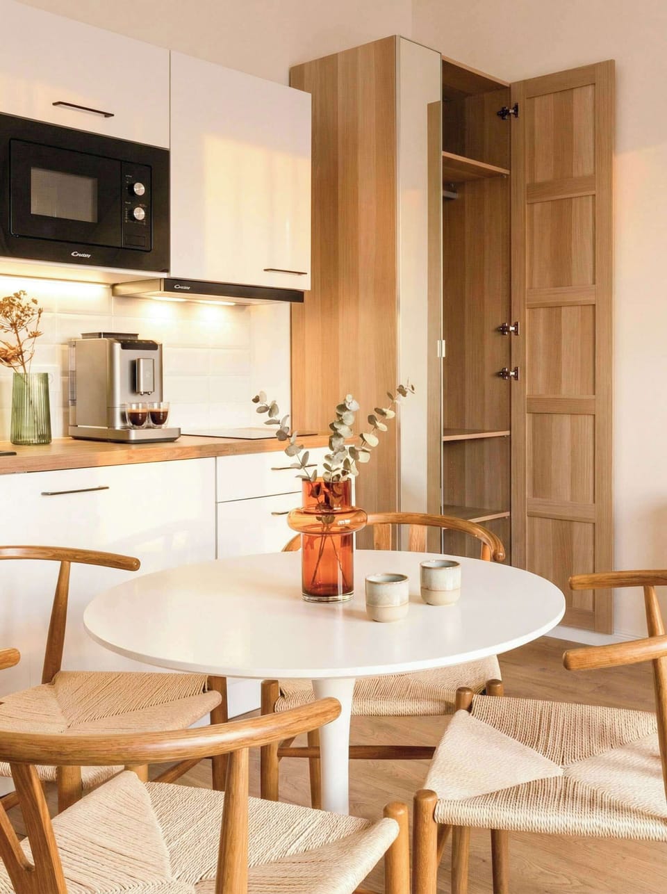 Kitchen, dinning area and lots of storage space for your comfortable stay