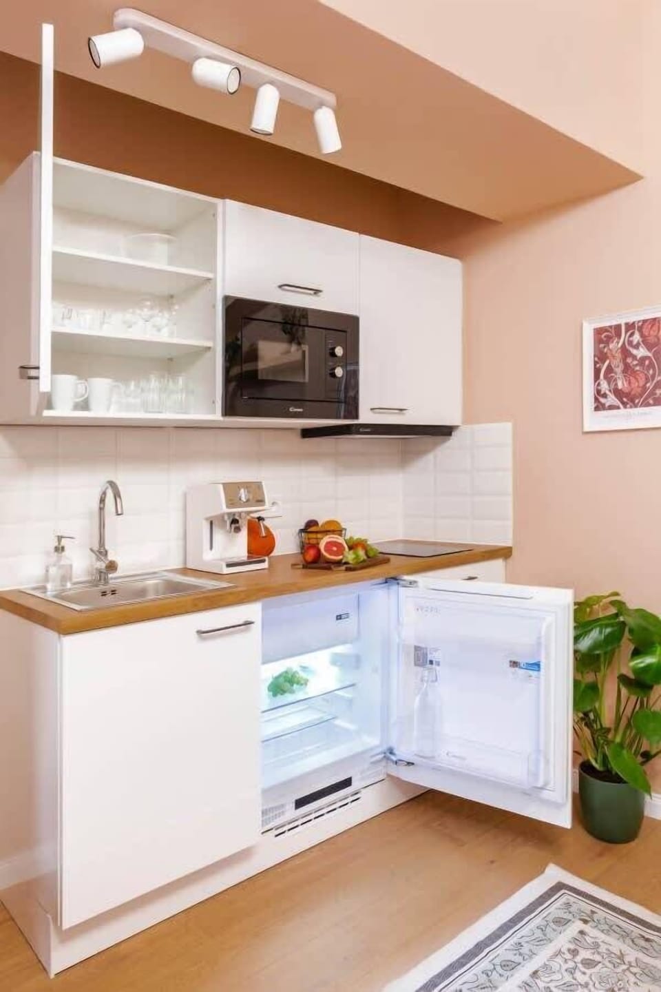 Fully equipped kitchen