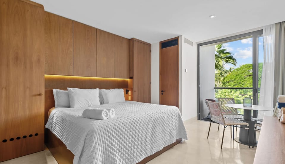 King-size bed