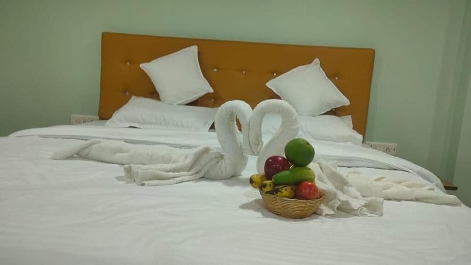 Egyptian cotton sheets, premium bedding, bed sheets
