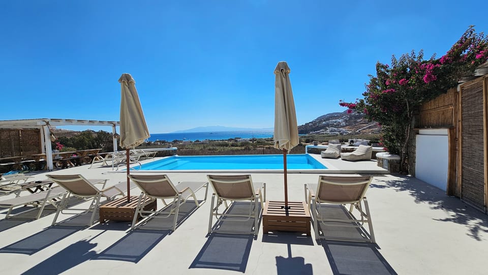 Infinity pool