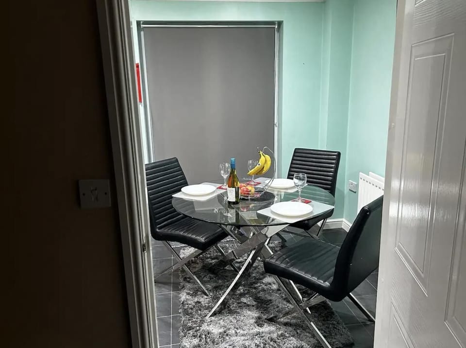 House | Dining