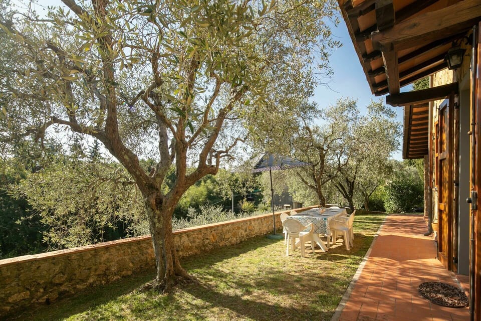 Building Exterior, Outdoor