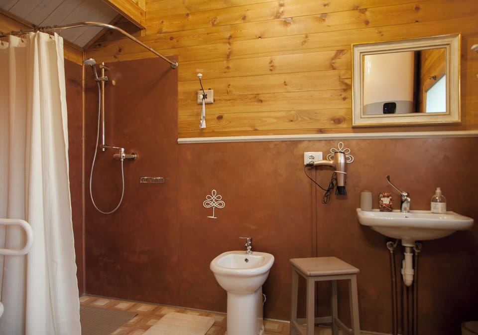 Room, Hill View | Bathroom | Bidet