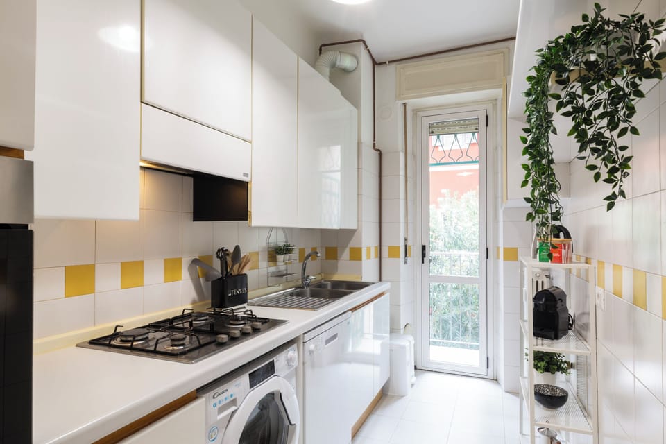 Classic Apartment, Balcony | Private kitchen | Full-size fridge, oven, stovetop, dishwasher