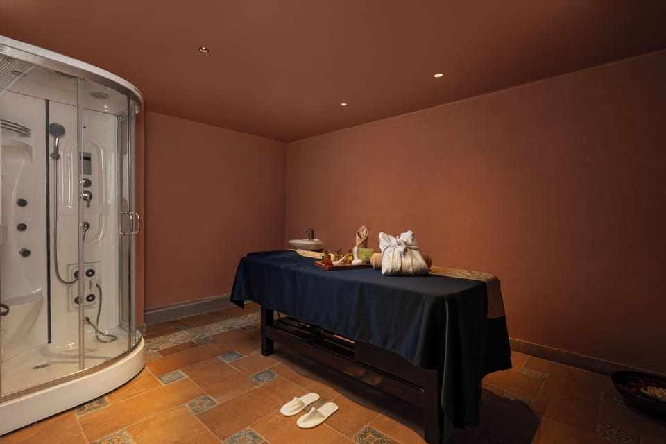 Steam room, massages