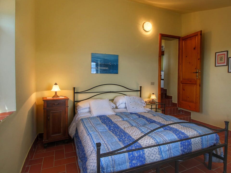 Deluxe House, 2 Bedrooms | 6 bedrooms, individually furnished, bed sheets