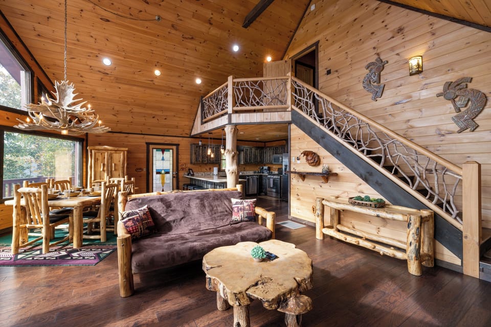 Custom touches throughout this pet-friendly cabin rental