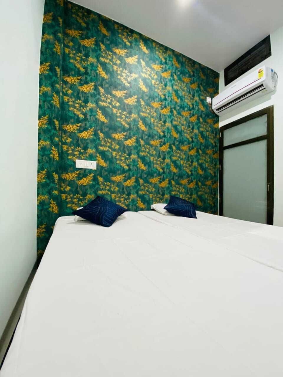 Standard Room, City View | Soundproofing, free WiFi