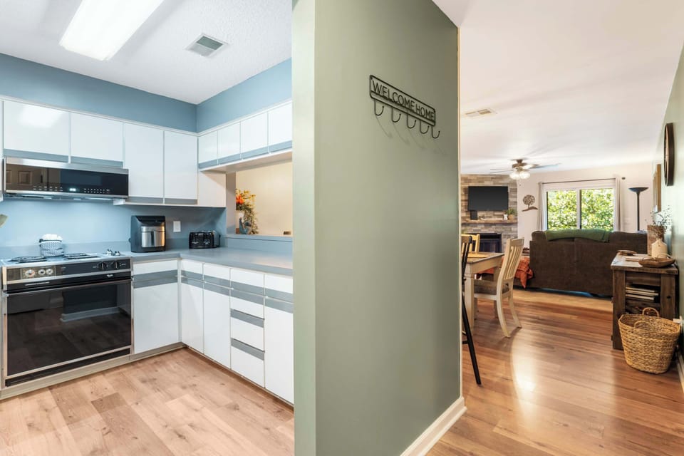 Fully equipped kitchen