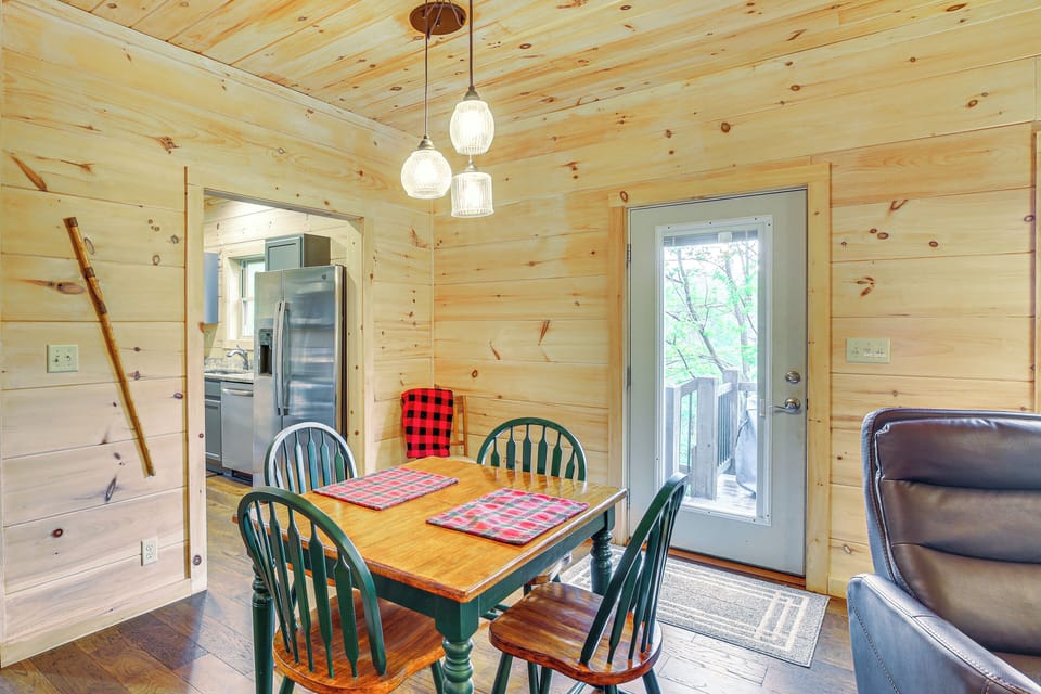 House (2 Bedrooms) | Interior