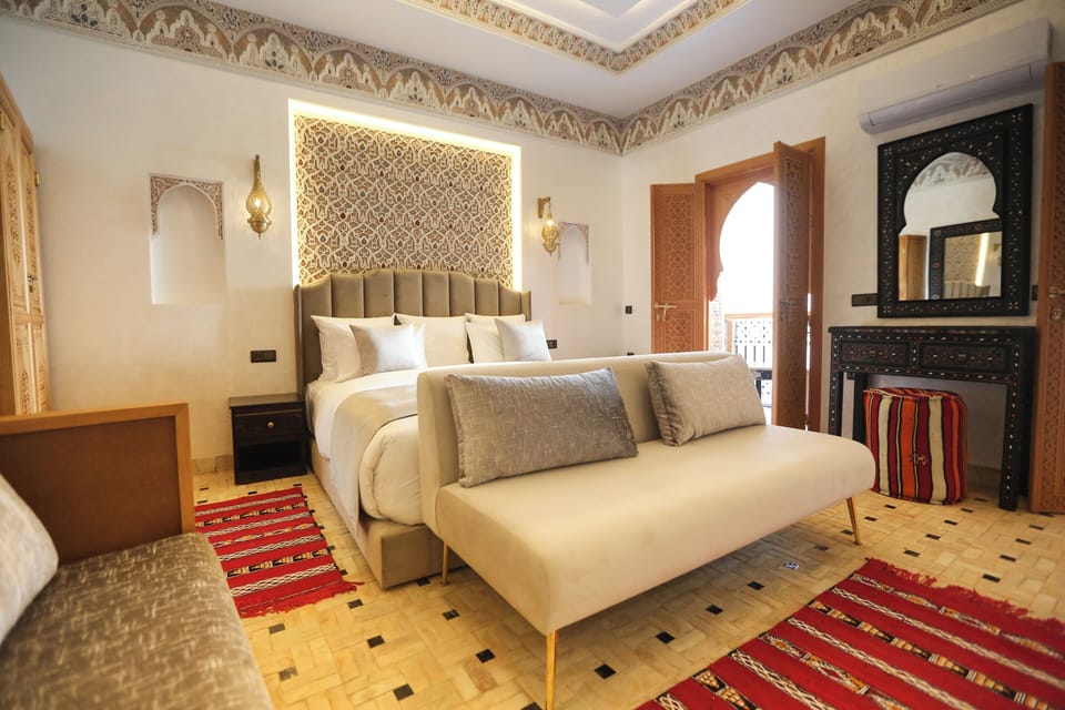 Junior Suite | In-room safe, free WiFi