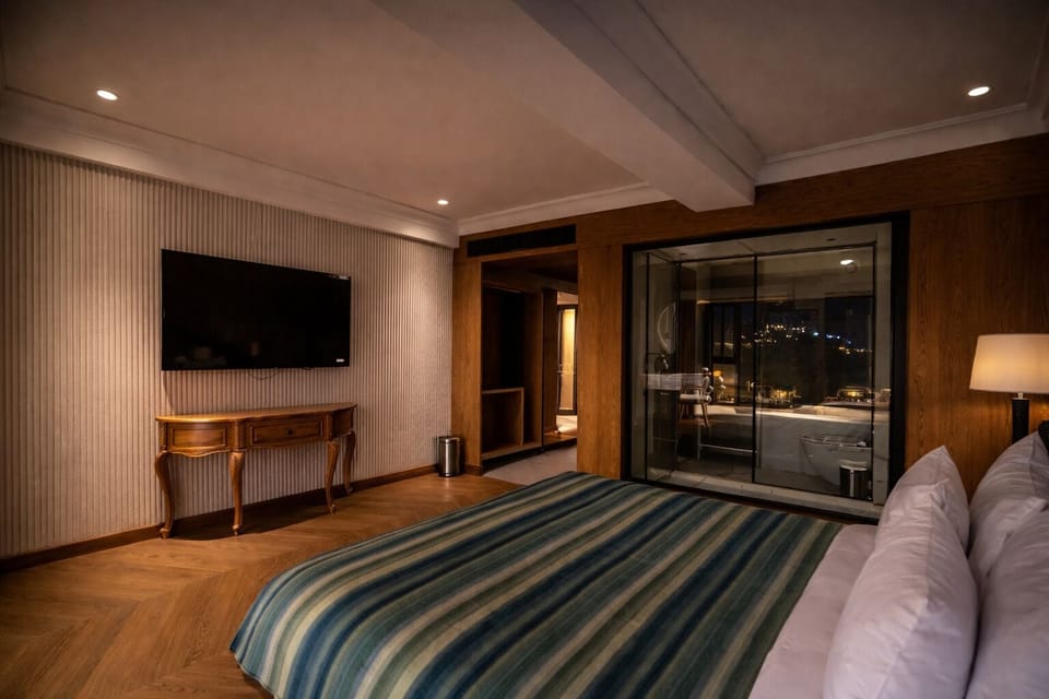 Superior Room, Valley View | Premium bedding, minibar, laptop workspace, free WiFi
