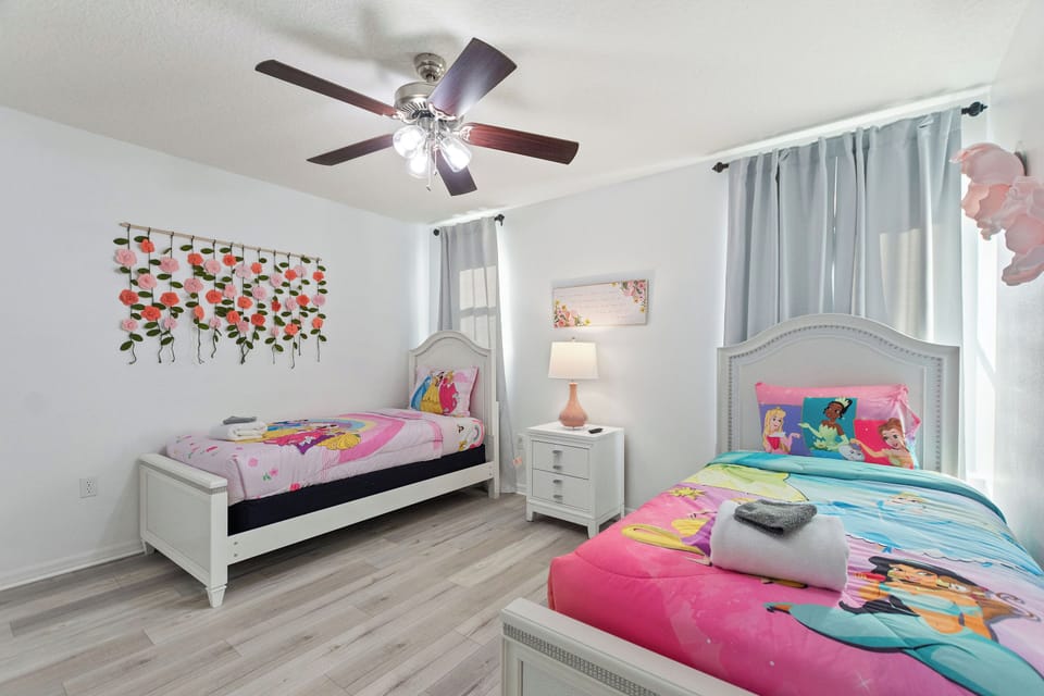 Princess - Twin bedroom!