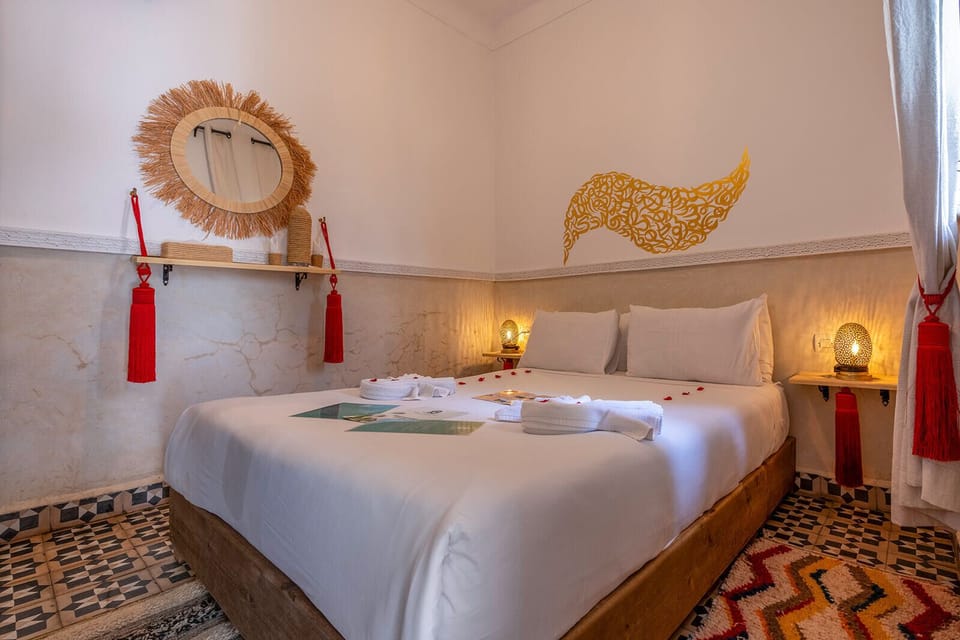 Standard Double Room | Free WiFi, bed sheets