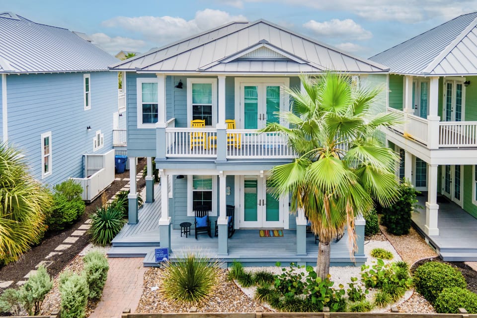 House (4 Bedrooms) | Exterior